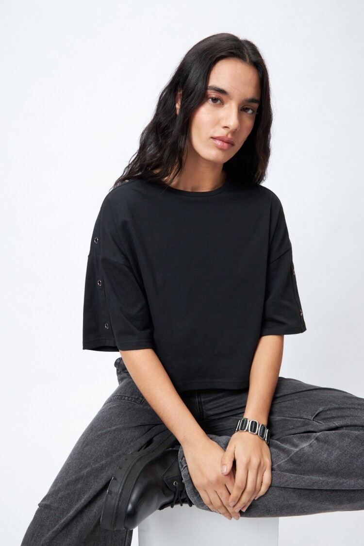 REMERA LETSI Negro