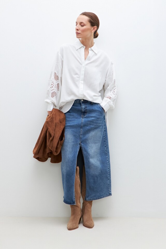 Camisa con aplique en mangas blanco