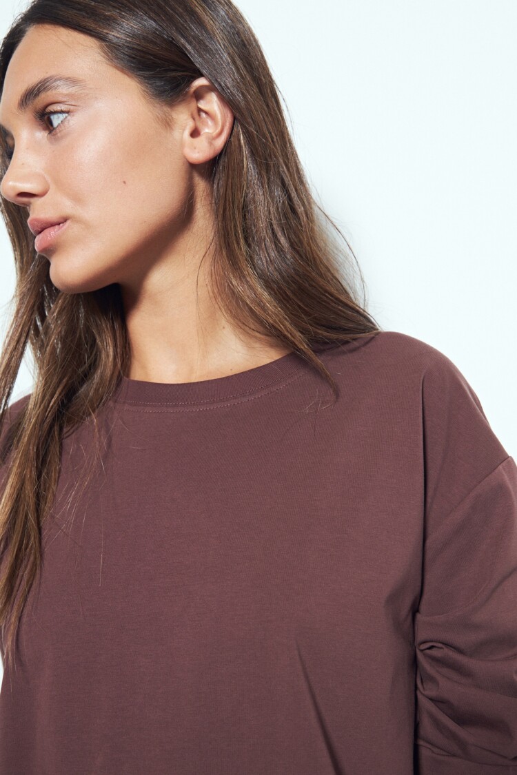 REMERA DOGS OUT Chocolate