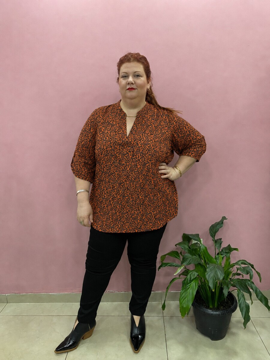 Saby Marrón flor