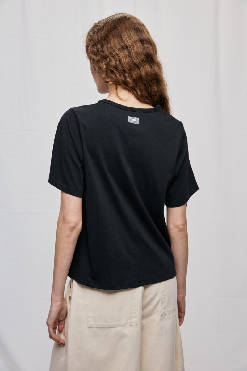 REMERA KAIA Negro