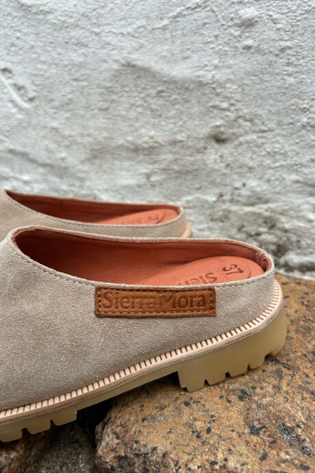 Flat Shoes Beige