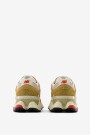 ZAPATILLA NB 9060GEA Beige