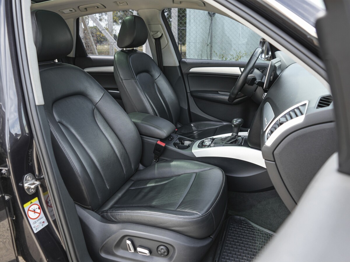 Audi Q5 2.0 TFSI Quattro AT-Stronic Extra Full 2017 Audi Q5 2.0 TFSI Quattro AT-Stronic Extra Full 2017