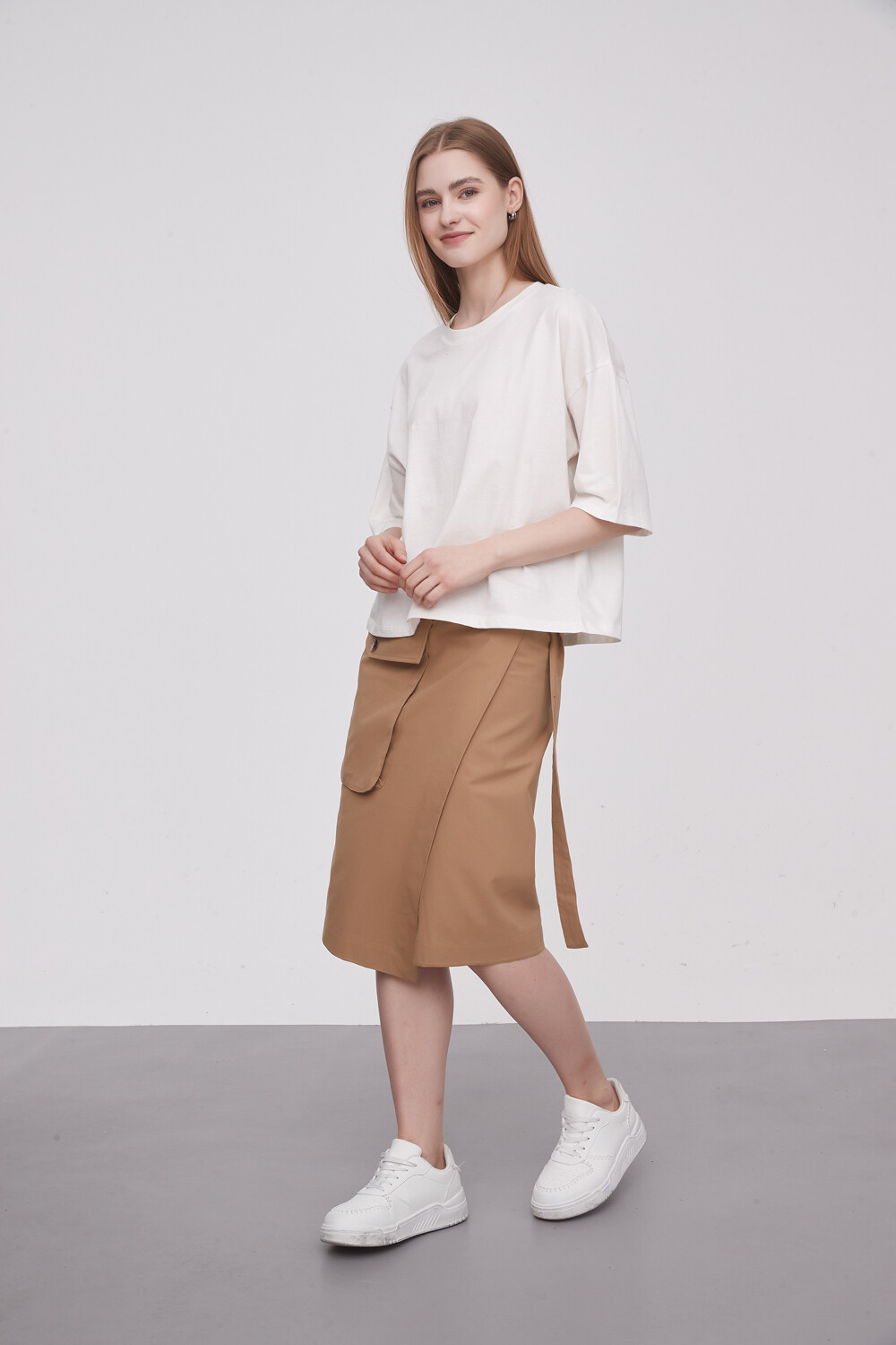 Remera Ahrnia Marfil / Off White