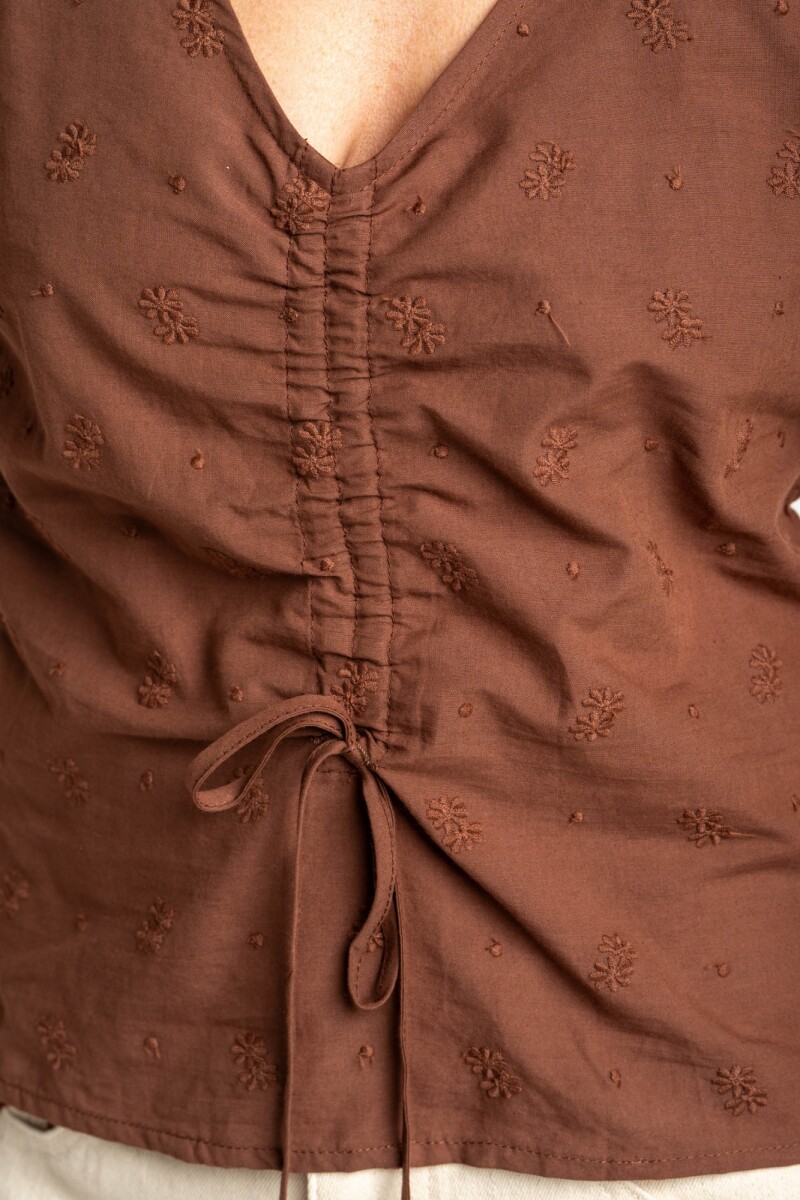 Blusa Bordada Frunces Mocha
