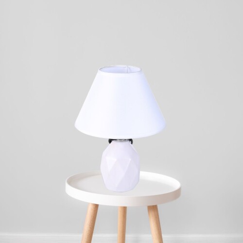 Lámpara diseño geométrico N/a