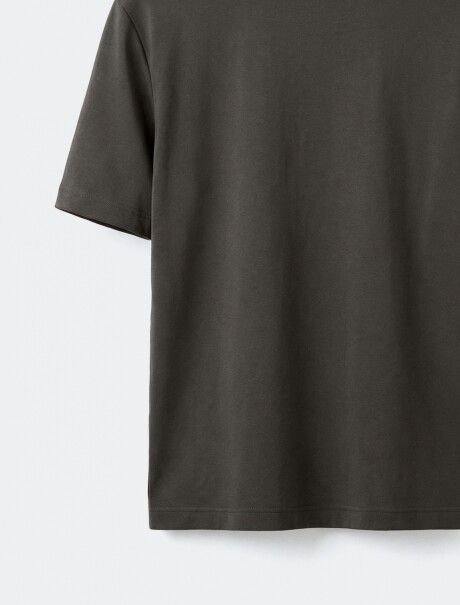 CAMISETA BÁSICA UNISSEX REGULAR WORLD VERDE MUSGO