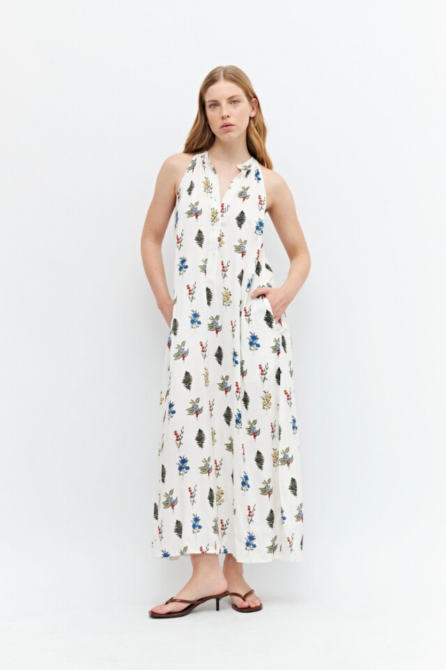 Maxi vestido halter estampado multicolor