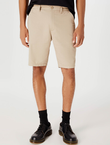 BERMUDA RECTA ESTILO CHINO EN LINO BEIGE