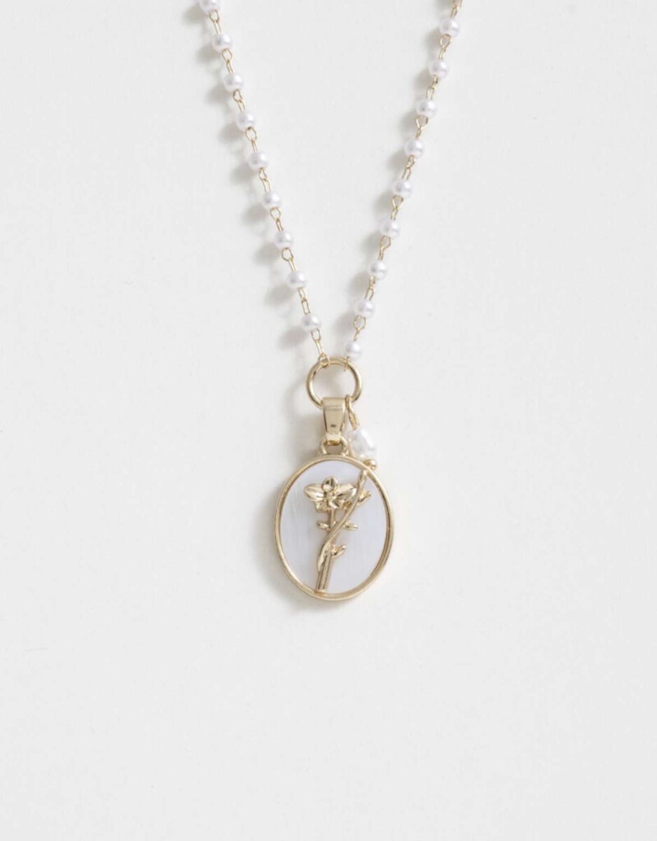 Cadena Corta con Dije Con flores - Dorado 
