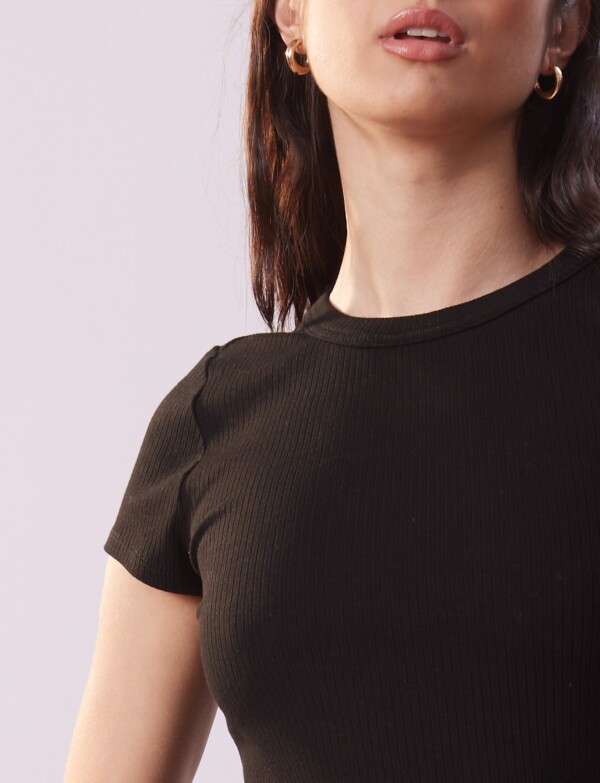Remera Basica Ribs NEGRO
