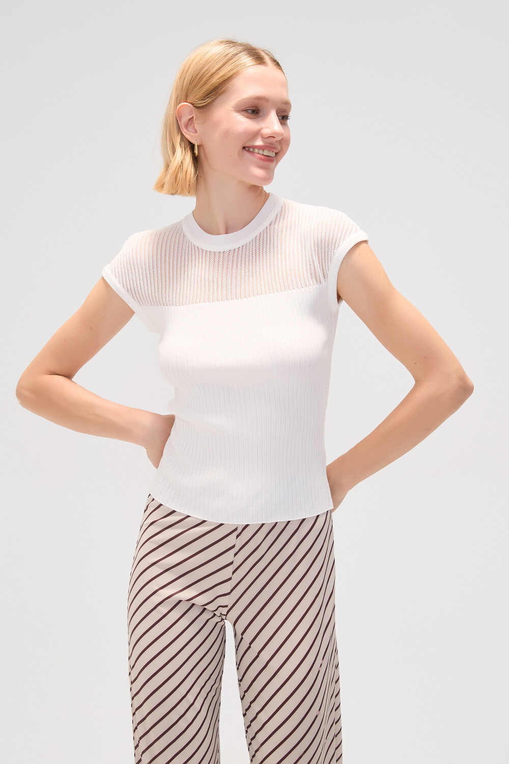 Remera Evaane Marfil / Off White