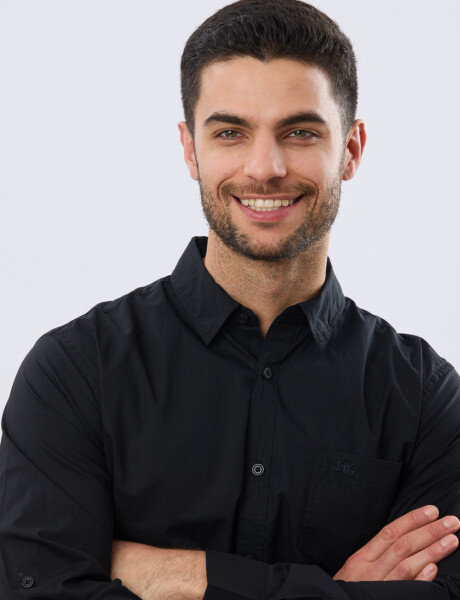 CAMISA LISA DE ALGODÓN Negro