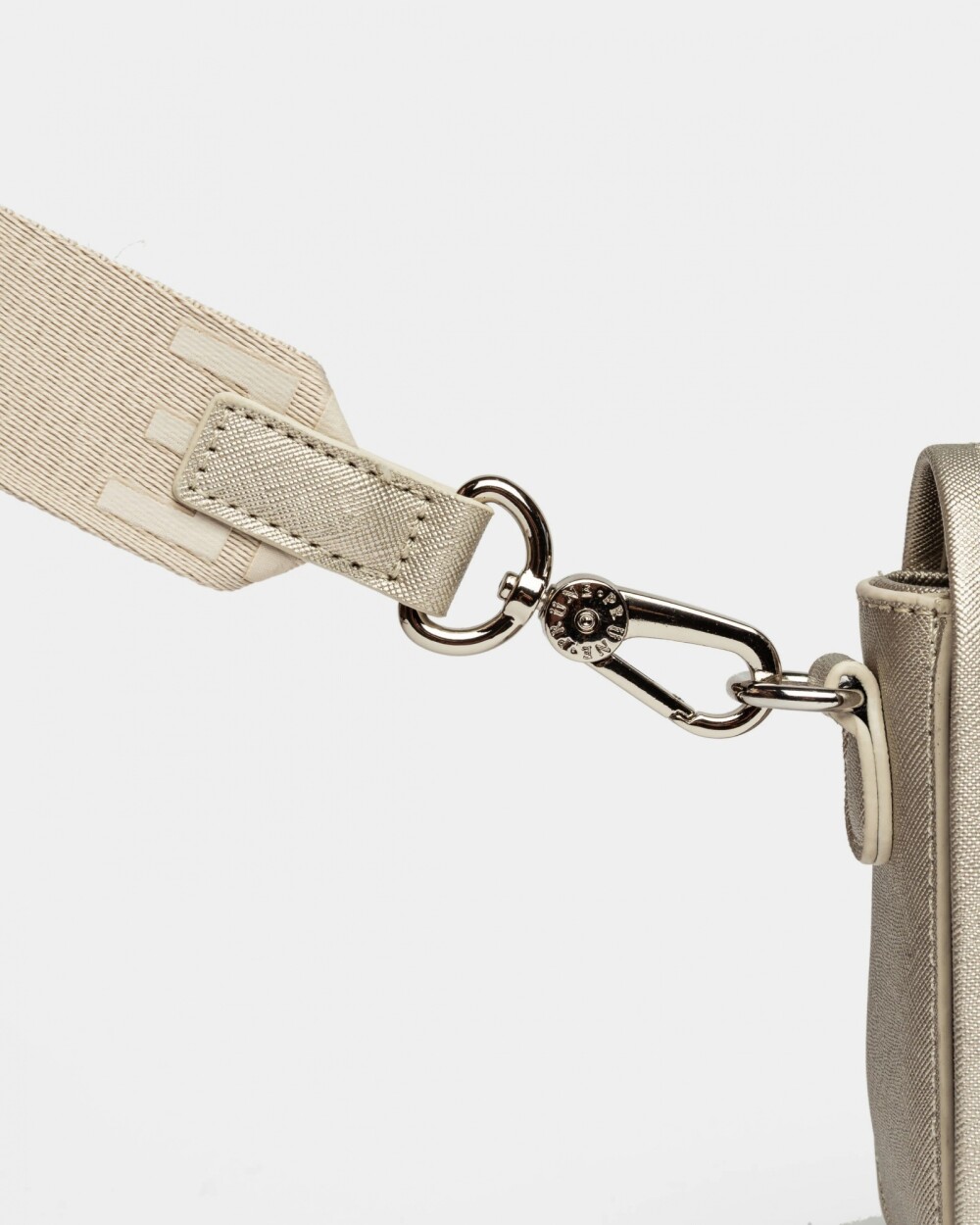 Bandolera The Flap Penny en efecto cuero saffiano Metalizado