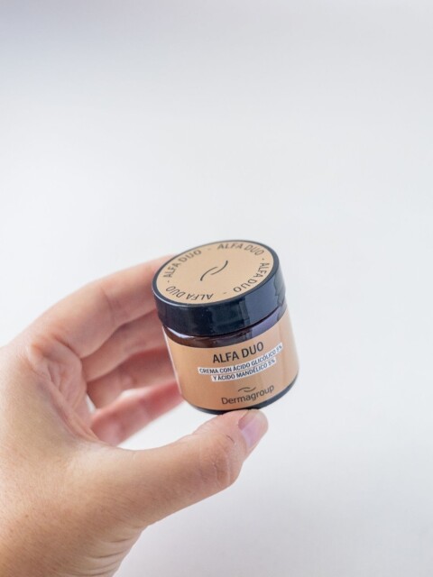 Alfa Dúo - Ácido Glicolico 5% + Ácido Mandelico 5% Crema Alfa Dúo - Ácido Glicolico 5% + Ácido Mandelico 5% Crema