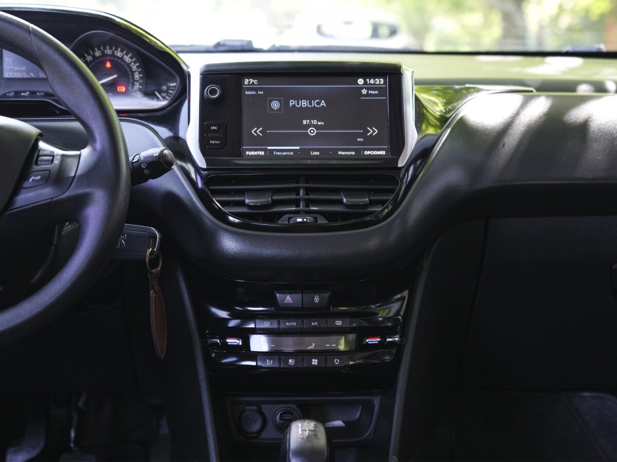 Peugeot 208 Active 1.2 Extra Full 2018 EXCELENTE ESTADO! Peugeot 208 Active 1.2 Extra Full 2018 EXCELENTE ESTADO!