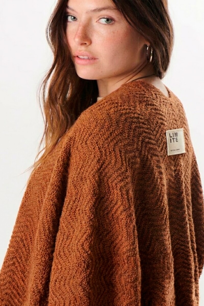 RUANA ESPIGA UY TOSTADO