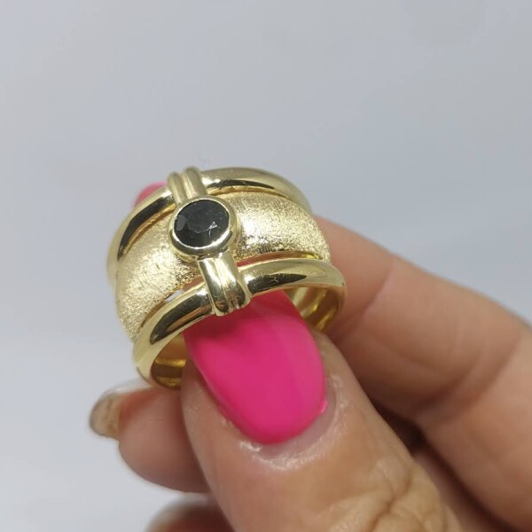 Anillo de oro 18k con zafiro Anillo de oro 18k con zafiro