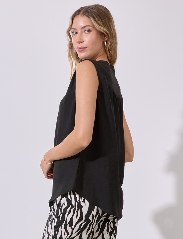 Blusa Escote V NEGRO