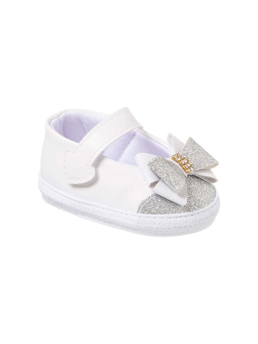 Zapatilla Con Moñita 