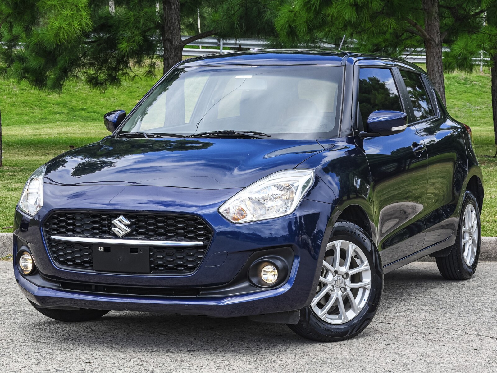 Suzuki Swift GL 1.2 con Ficha Oficial | Permuta / Financia 
