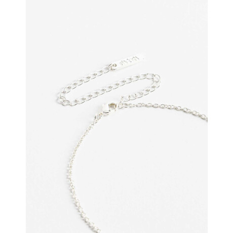 Collar Largo Con Dije Mariposa Cubic Plateado