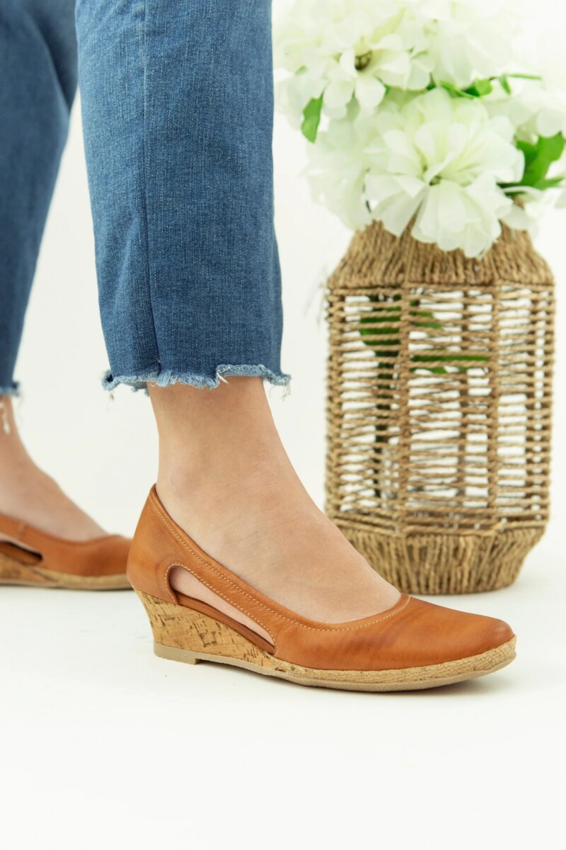 Zapato Taco Corrido Cuero Terra