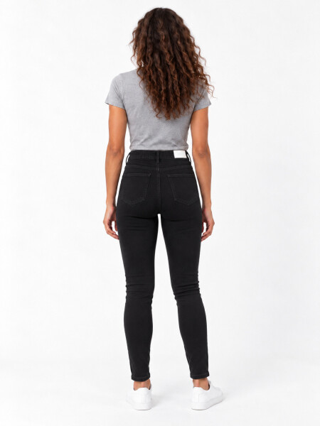 JEAN CADIZ SKINNY NEGRO.