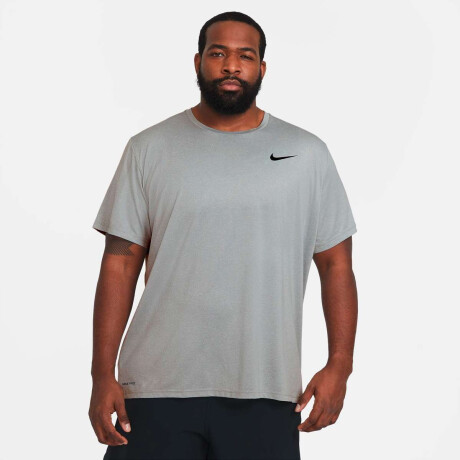 Remera Nike Pro Dri-Fit de Hombre gris