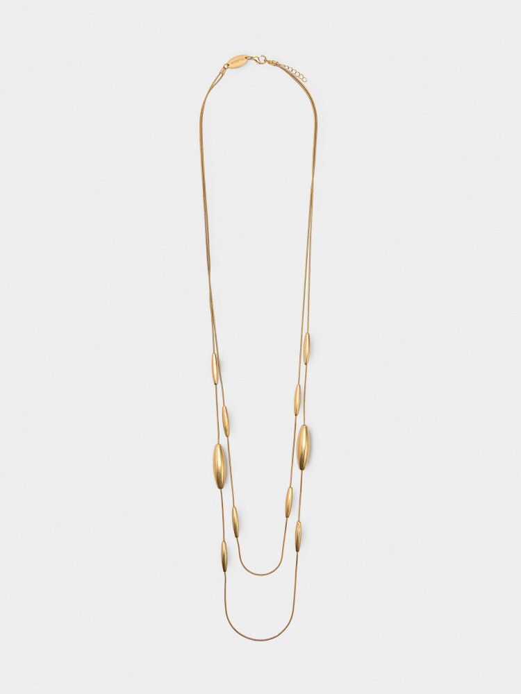 Collar Largo Doble Con Detalles Metálicos dorado