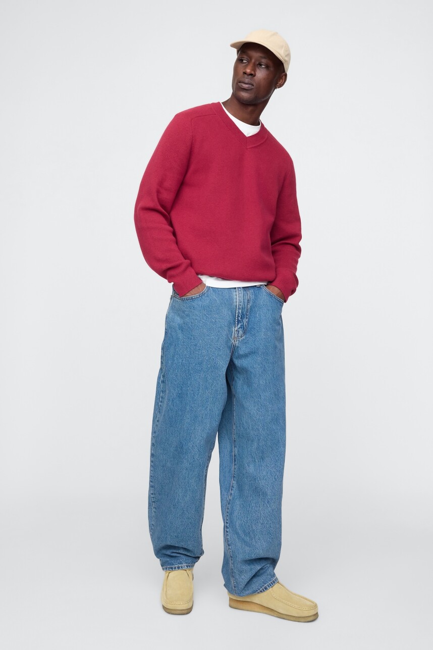 Buzo Cashsoft Cuello V Hombre Beet Red 19-2030 Tcx