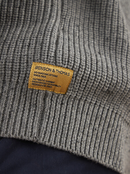 SWEATER ORION GRIS CLARO BOUTONE