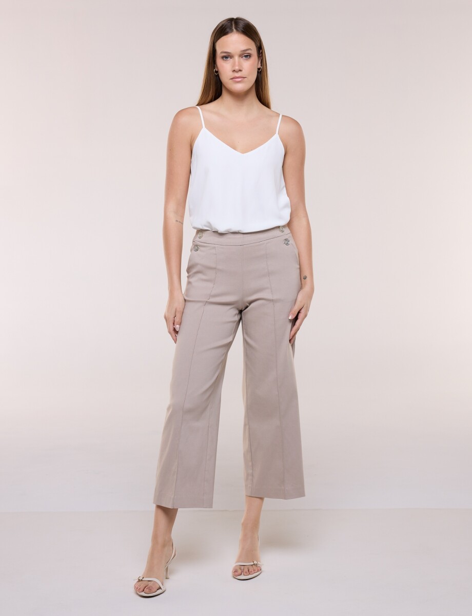 Pantalón Crop Con Botones - Tostado 
