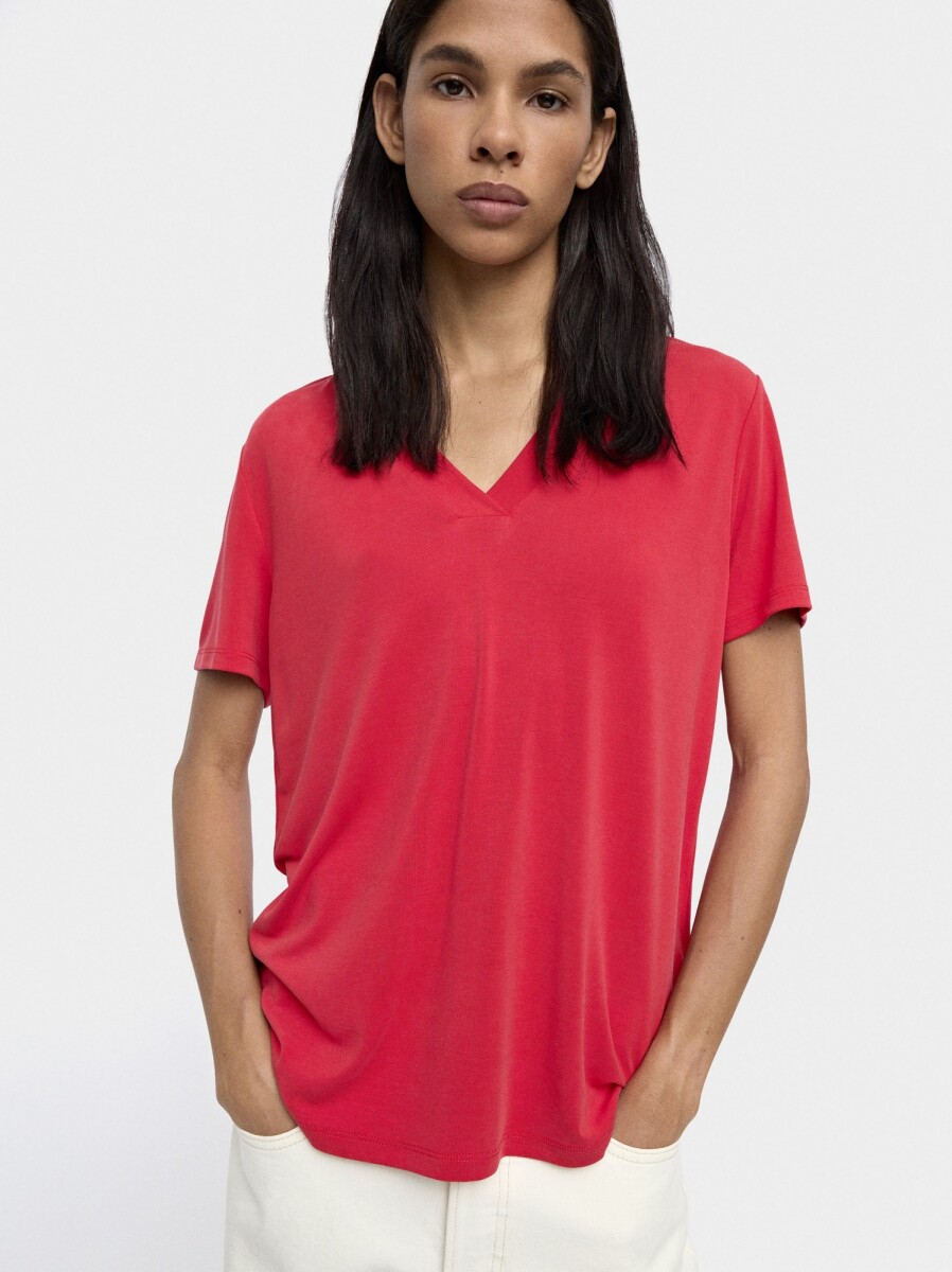 Camiseta Básica Cuello Pico - rojo 