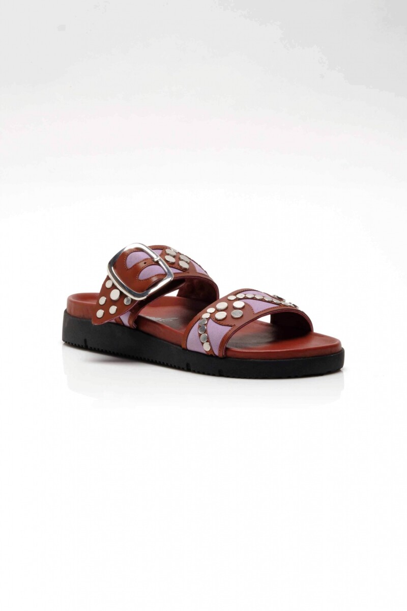 REVELRY STUDDED SANDAL Rojo