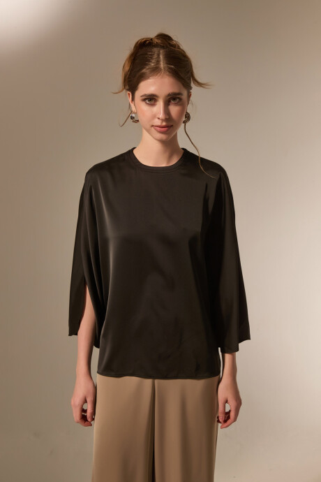 Blusa Ionea Negro