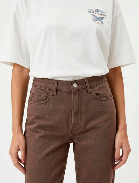 PANTALONES RECTOS EN TEJIDO DE SARGA MARRÓN