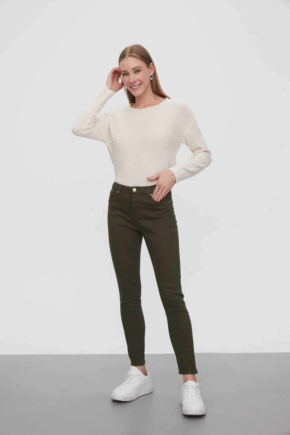 Pantalon Bardot Verde Oliva Oscuro