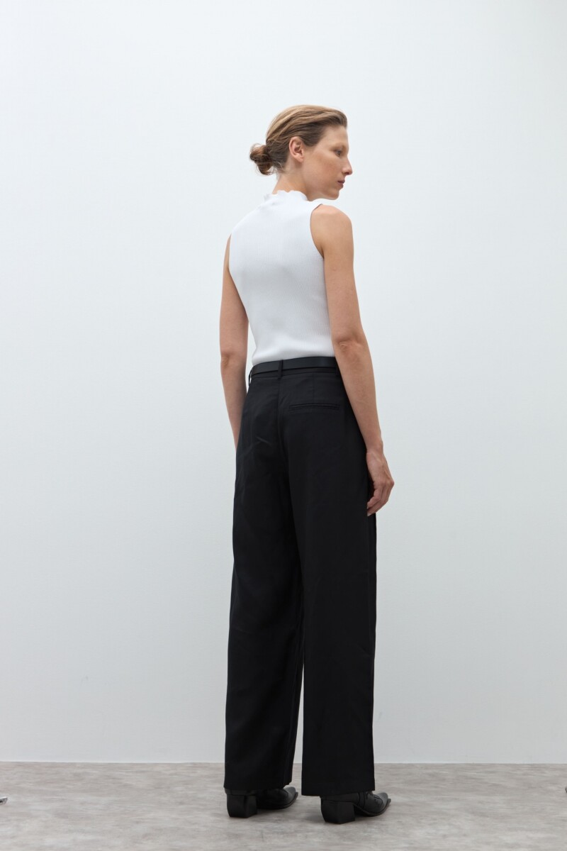 Pantalón pinzado lyocell negro