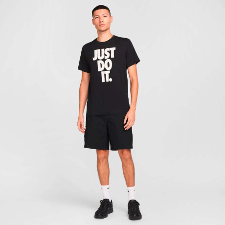 Remera Nike Sportswear Tee de Hombre negro