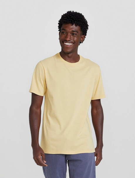 CAMISETA BÁSICA UNISSEX AMARILLO
