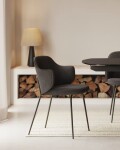Silla Yunia gris oscuro con patas de acero con acabado pintado negro