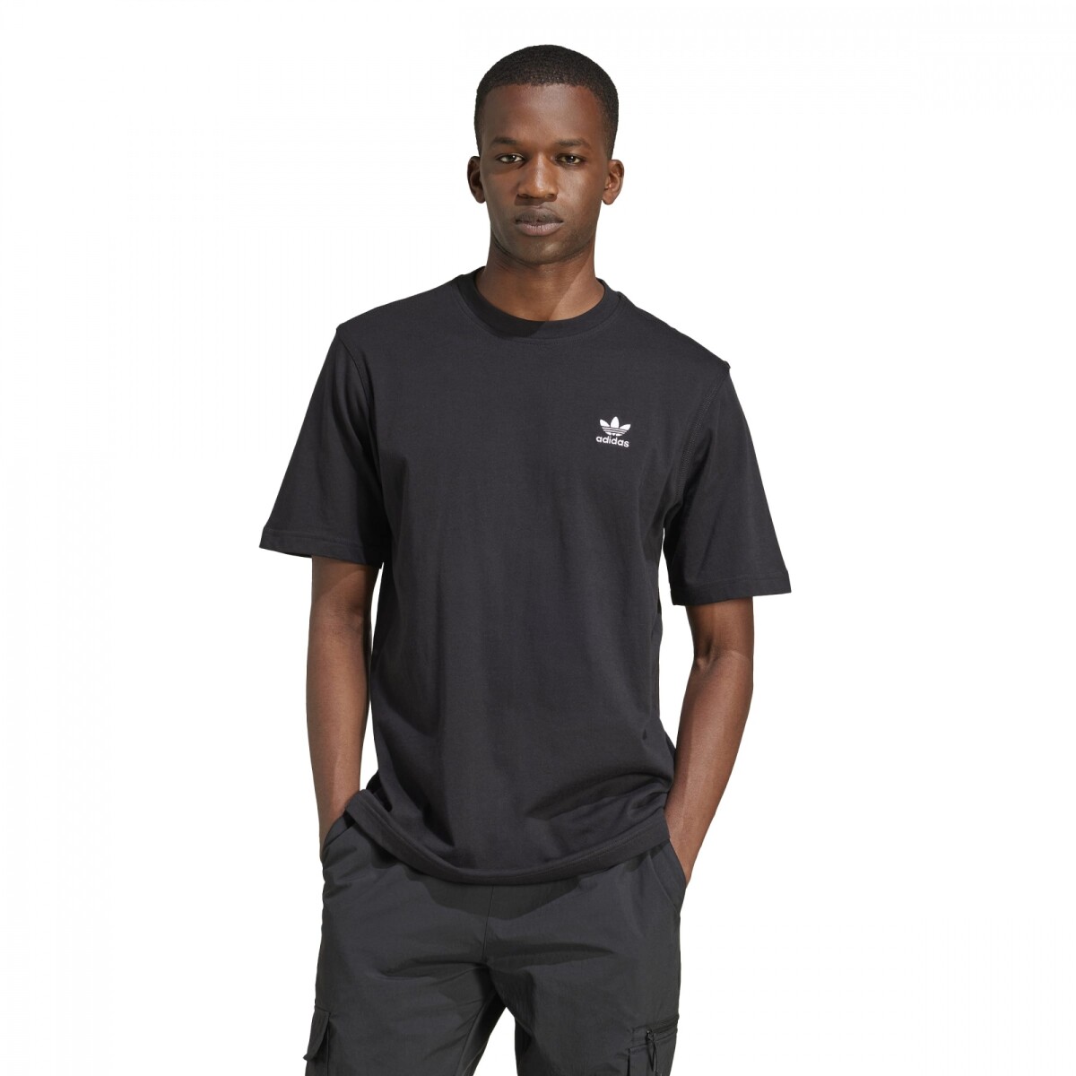 REMERA ADIDAS TREFOIL ESS TEE Hombre JI8545 - Negro 
