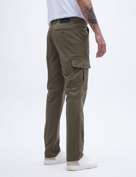 Pantalón cargo Roque Oliva