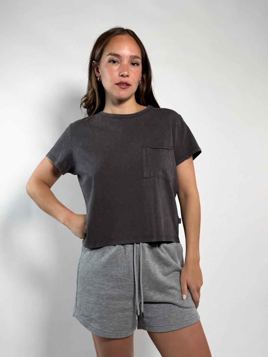 Remera con bolsillo Caro - Topo 