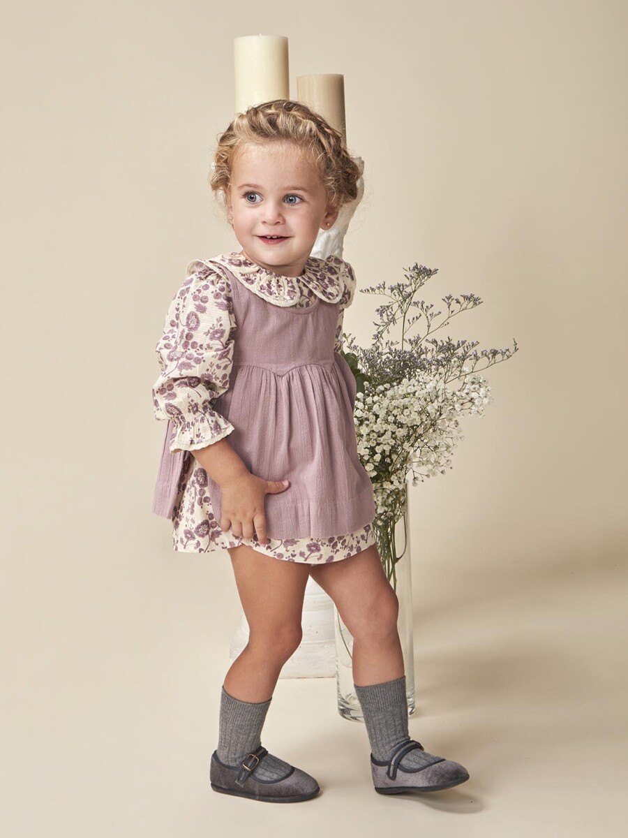 Conjunto Con Delantal Purpura