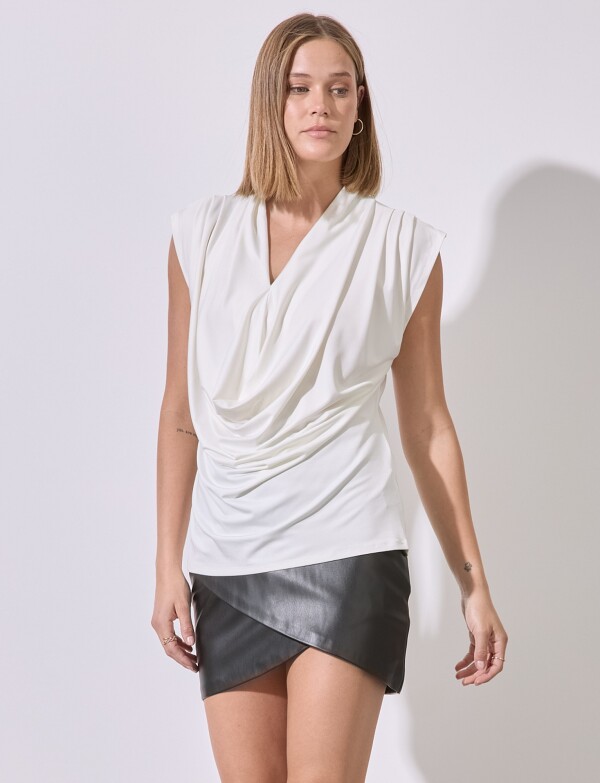 Blusa Cuello Volcado Plus Size CRUDO