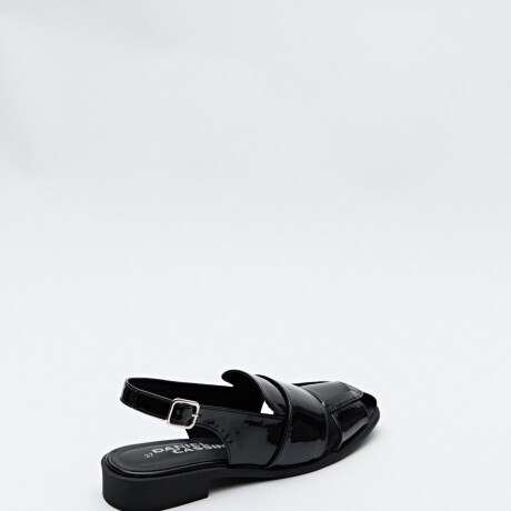 ZUECO JESANA Charol Negro