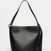 Cartera al hombro Anya en cuero graneado Negro